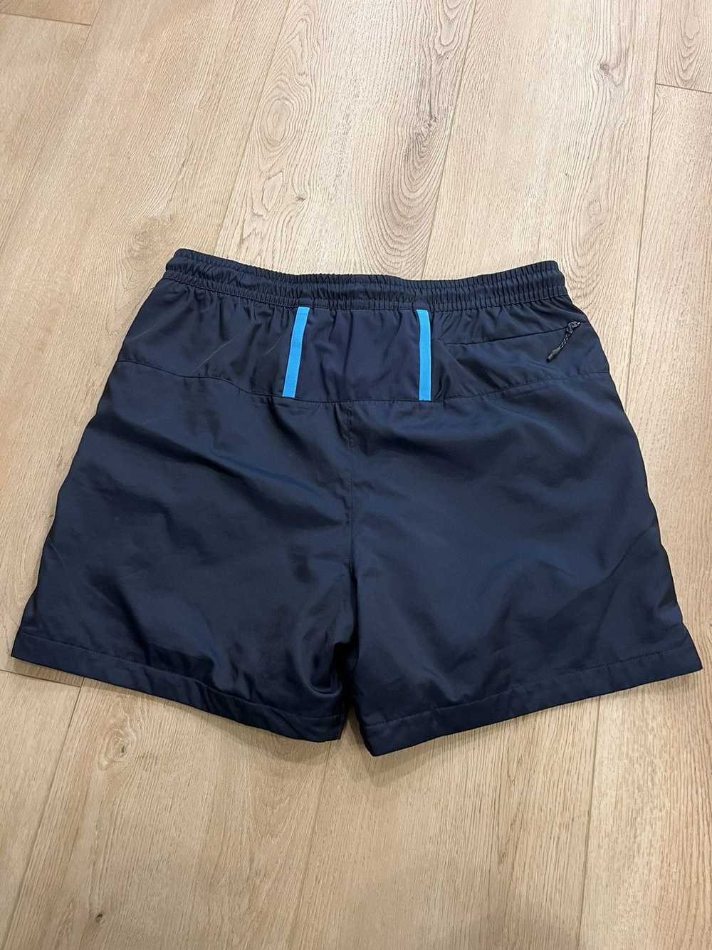 Nike ACG SHORTS - image 4