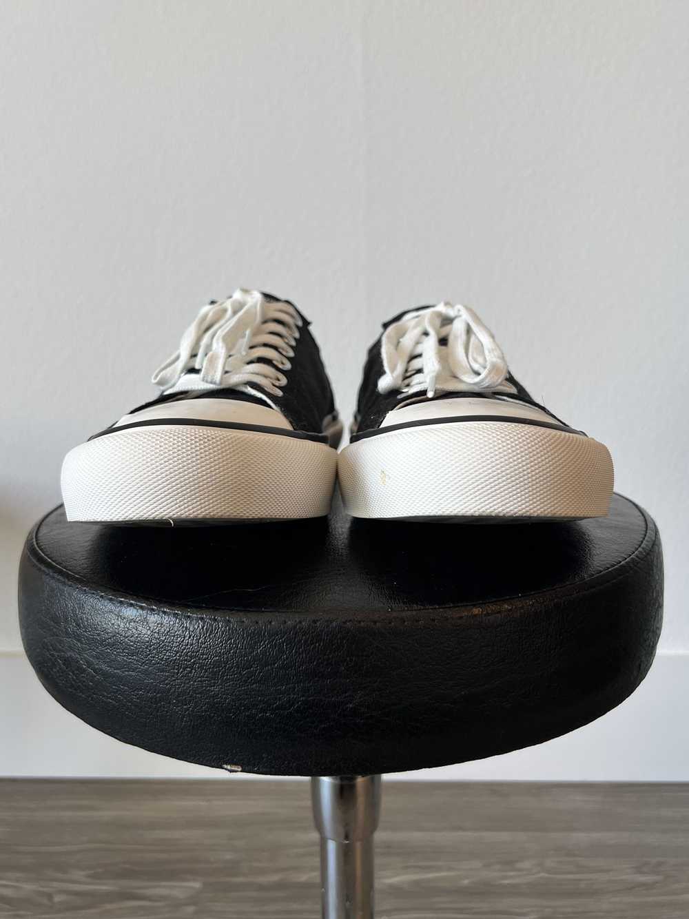 Article Number Article No. 1007 Low Top Sneakers - image 5