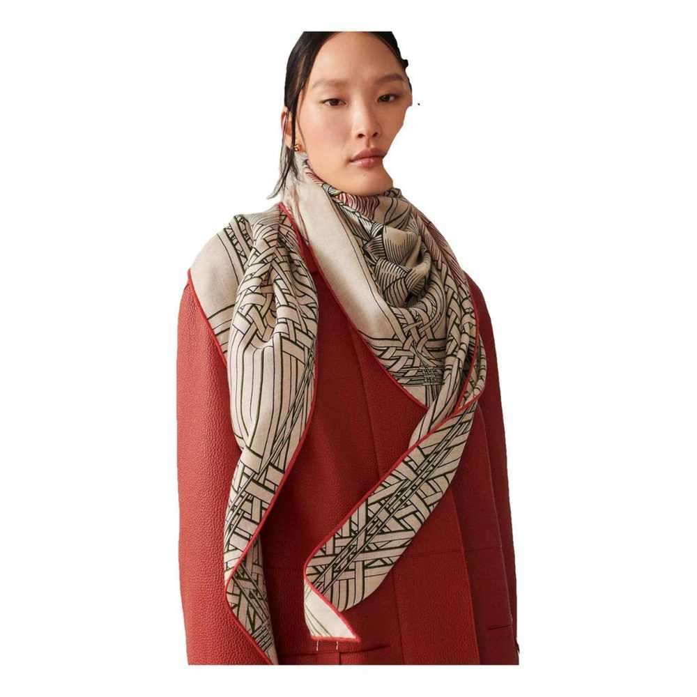 Hermès Triangle Géant cashmere scarf - image 2