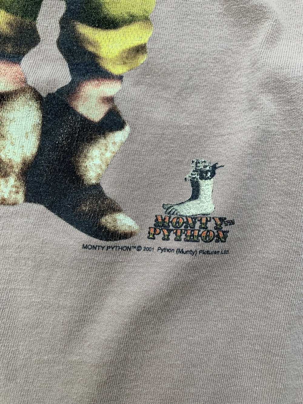 Streetwear × Vintage 2001 My Brain Hurts Tee - image 3