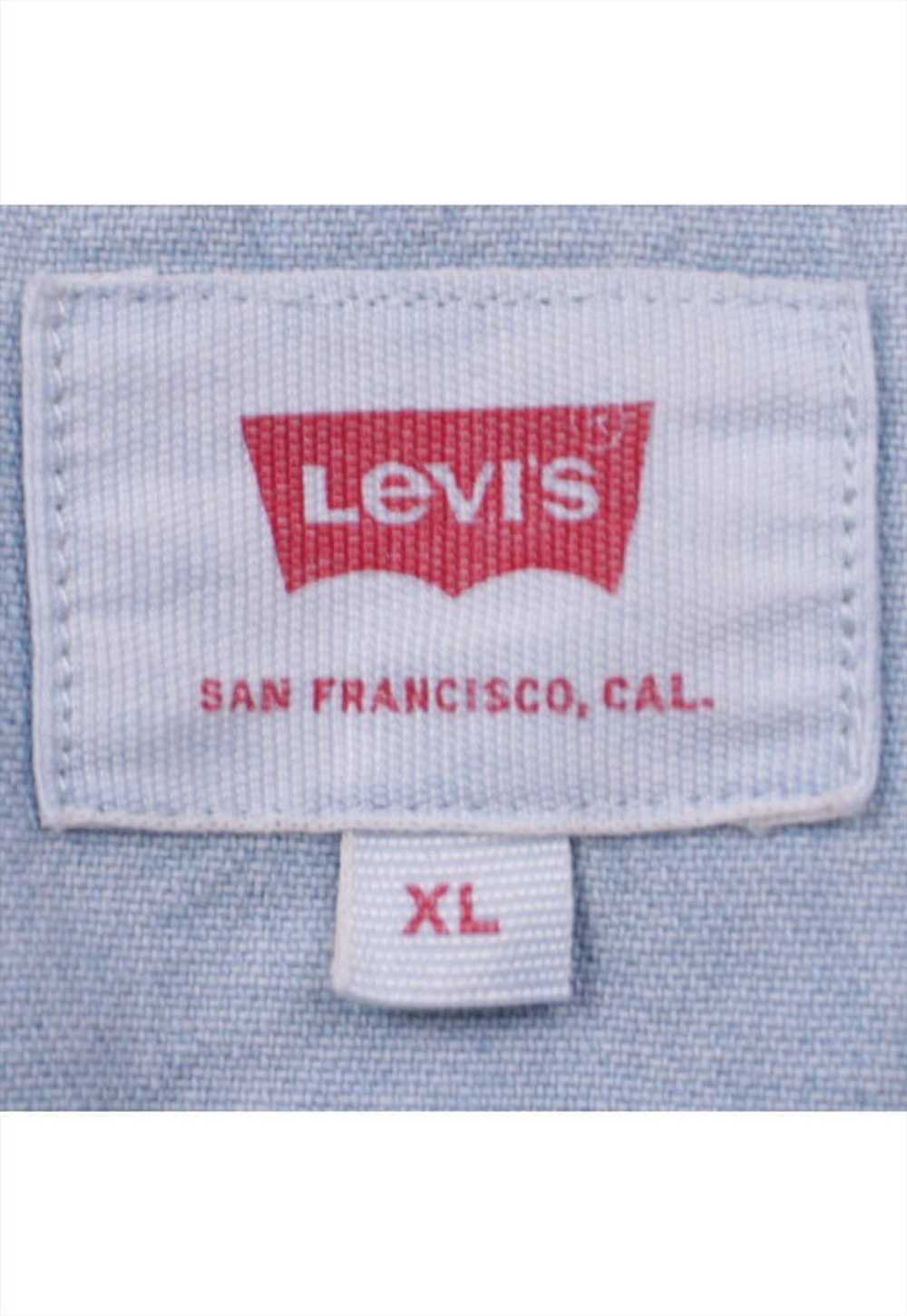 Vintage 90's Levi's T Shirt Short Sleeves Button … - image 4