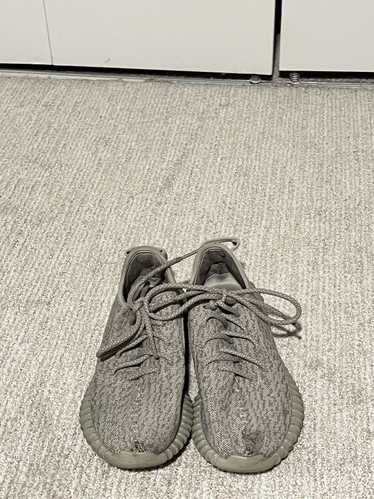 Kanye West Yeezy moonrock