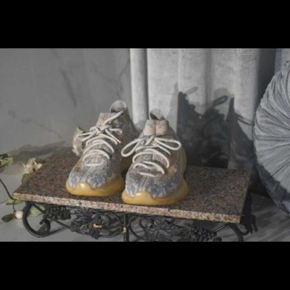 Yeezy x Adidas Cloth low trainers - image 2
