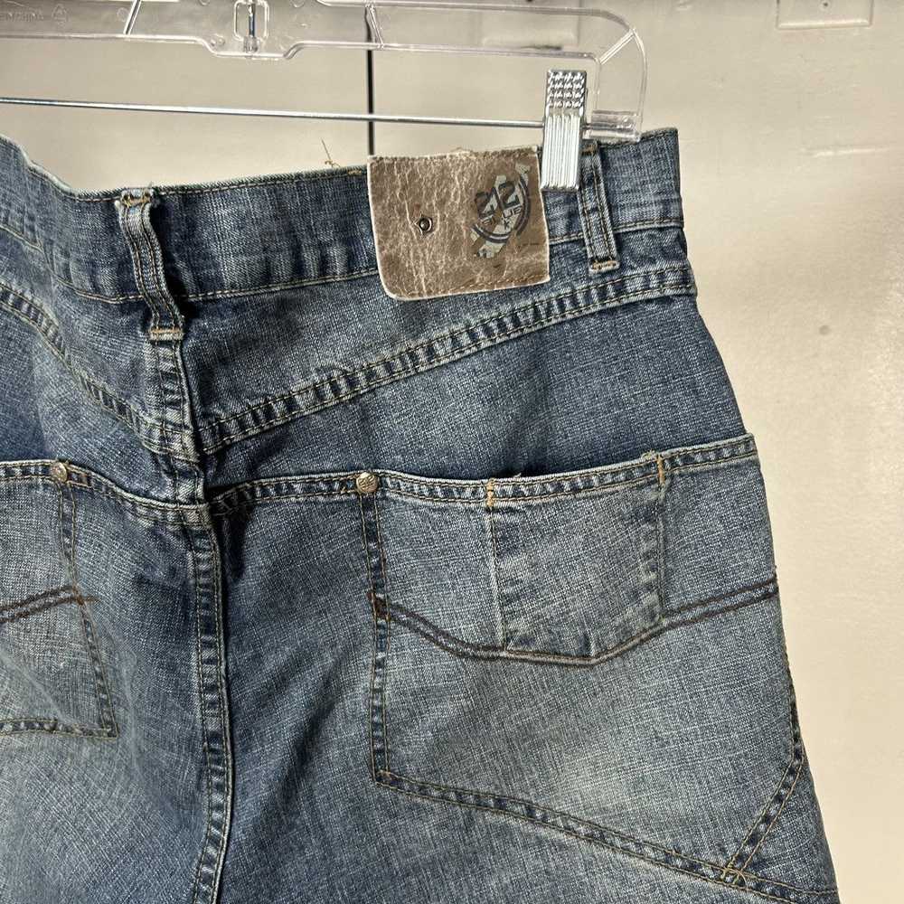 Vintage Vintage Y2K 212 baggy jean shorts - image 3