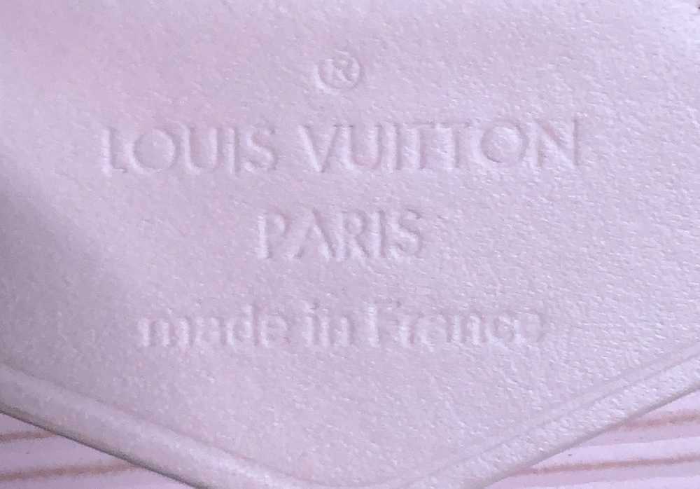 Louis Vuitton Easy Pouch on Strap Epi Leather - image 8