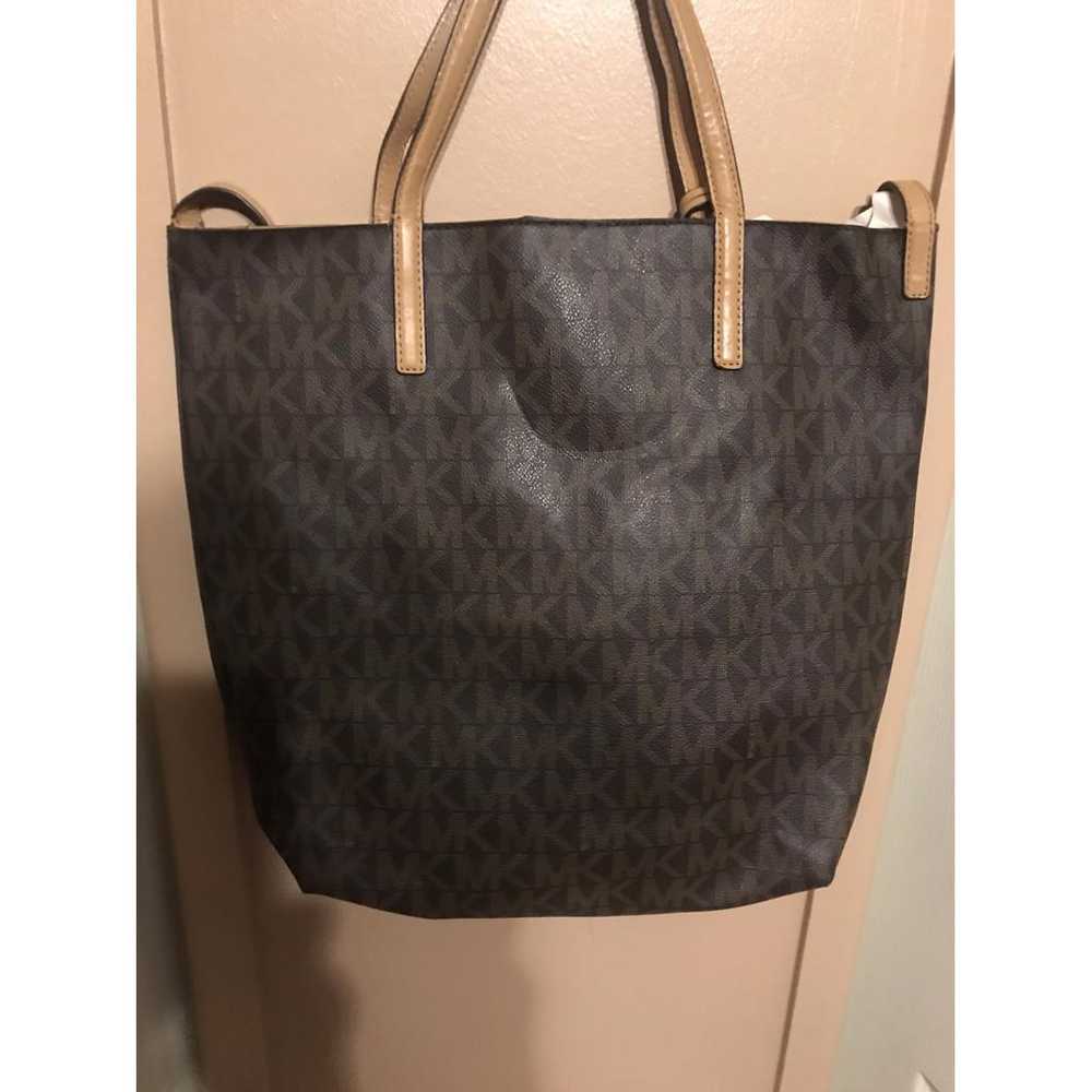 Michael Kors Leather tote - image 4