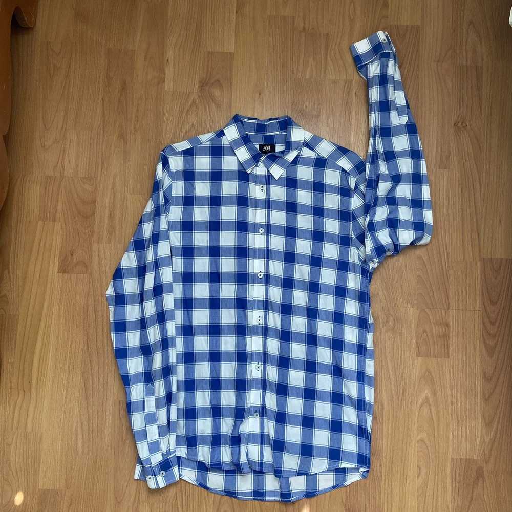 H&M H&M Men’s Checkered Blue Button Up Shirt Size… - image 2