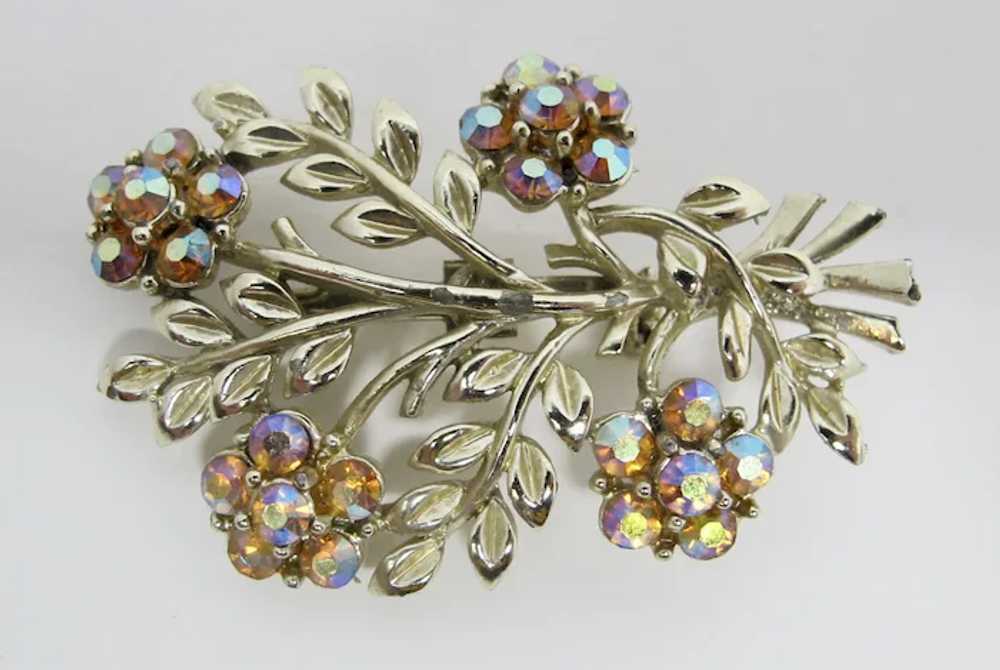 1950s Aurora Borealis Rhinestone Flower Brooch - image 2