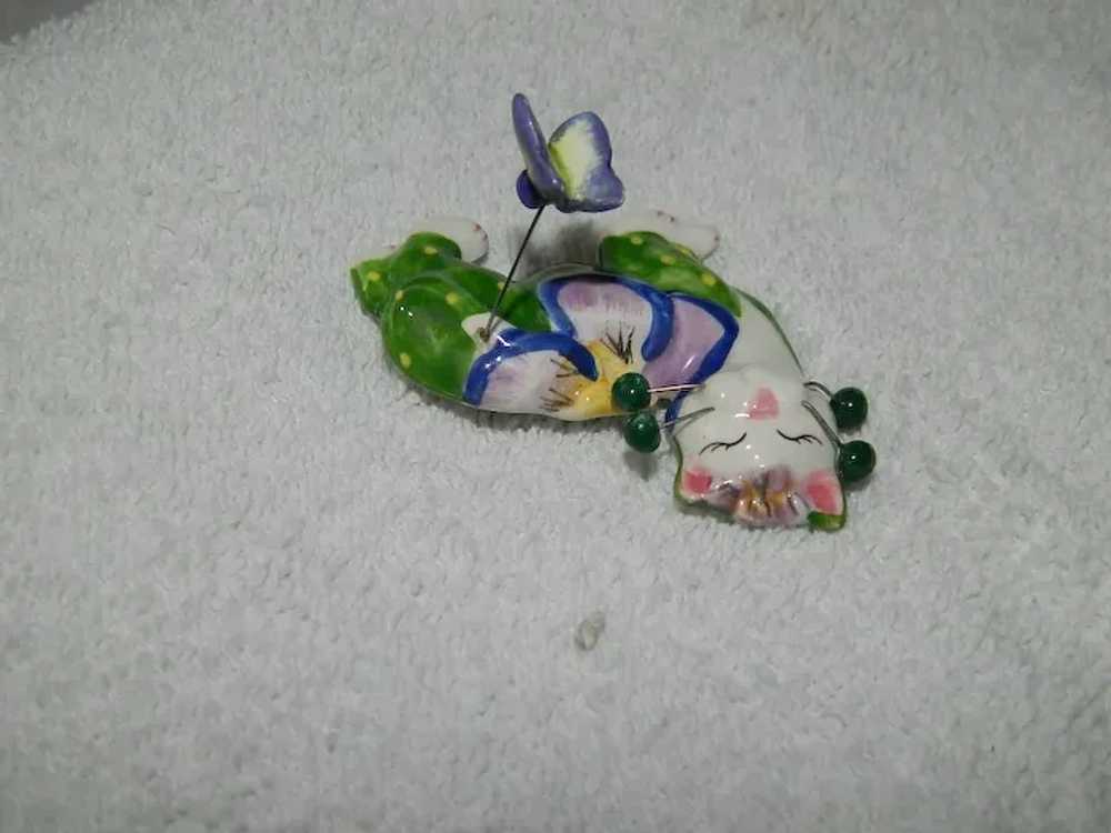 Super Cute Ceramic Kittie Cat Butterfly Brooch Fu… - image 6