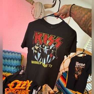Kiss Band T-Shirt - Gem