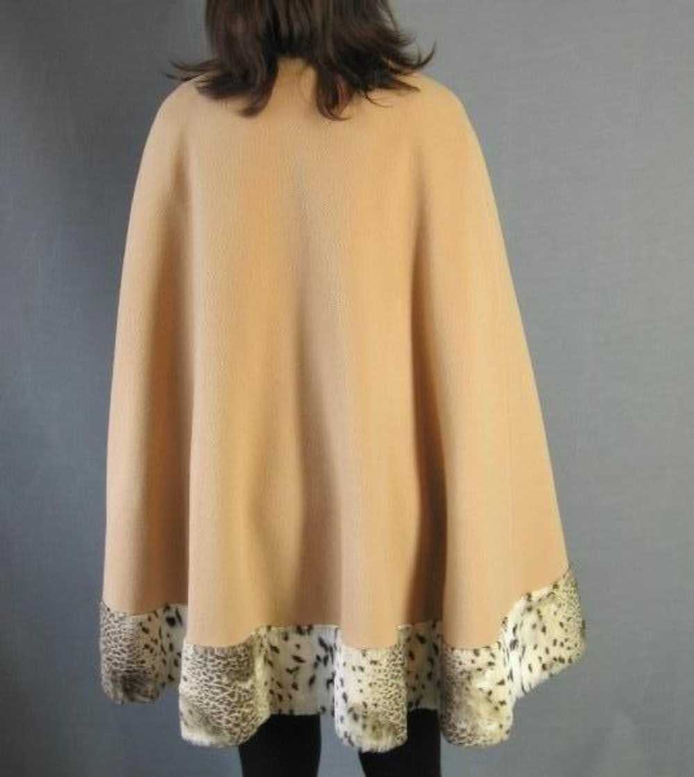 60s Cape 70s Vintage Mod Faux Cheetah Trim Camel … - image 2