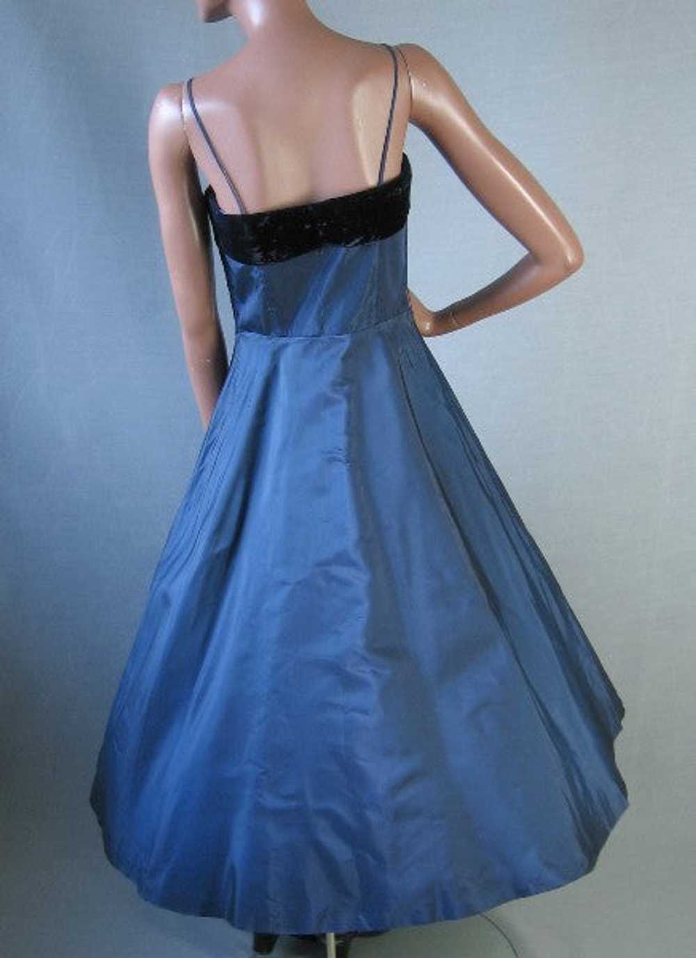 Vintage 50s Women's Dress Taffeta Full Skirt Danc… - image 2