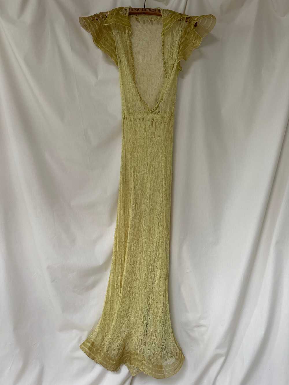 Vintage 1930’s Thrashed Lace Yellow Dress - image 11