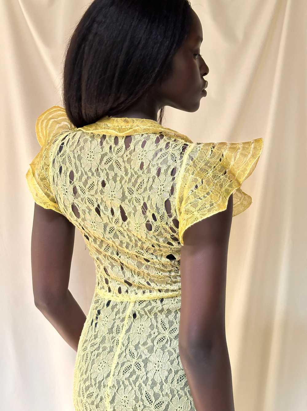 Vintage 1930’s Thrashed Lace Yellow Dress - image 1