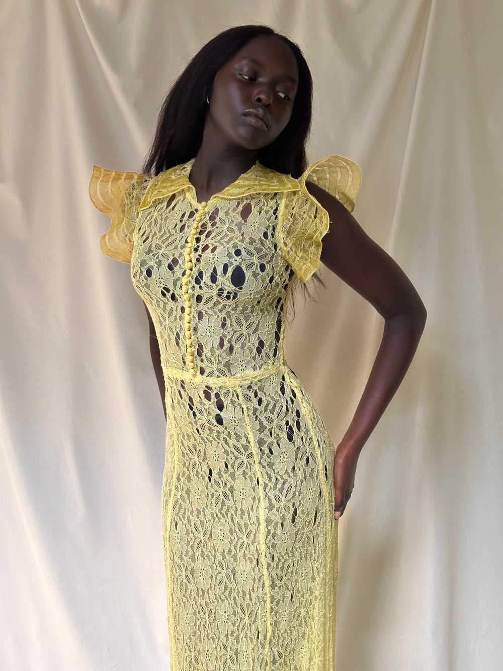 Vintage 1930’s Thrashed Lace Yellow Dress - image 2