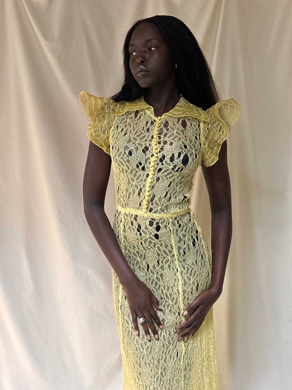 Vintage 1930’s Thrashed Lace Yellow Dress - image 3