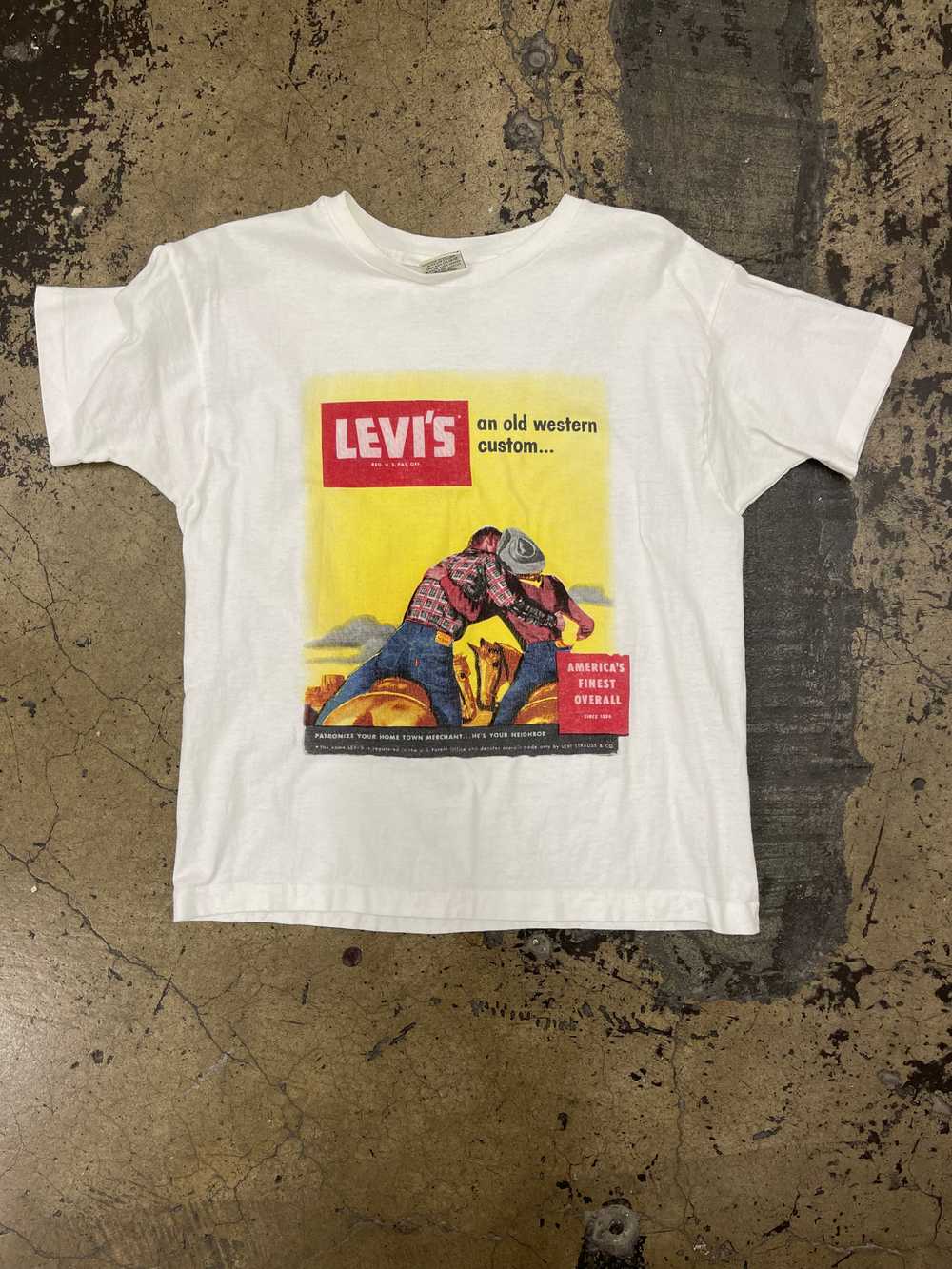 Vintage 1990’s Levi’s T-Shirt - image 1