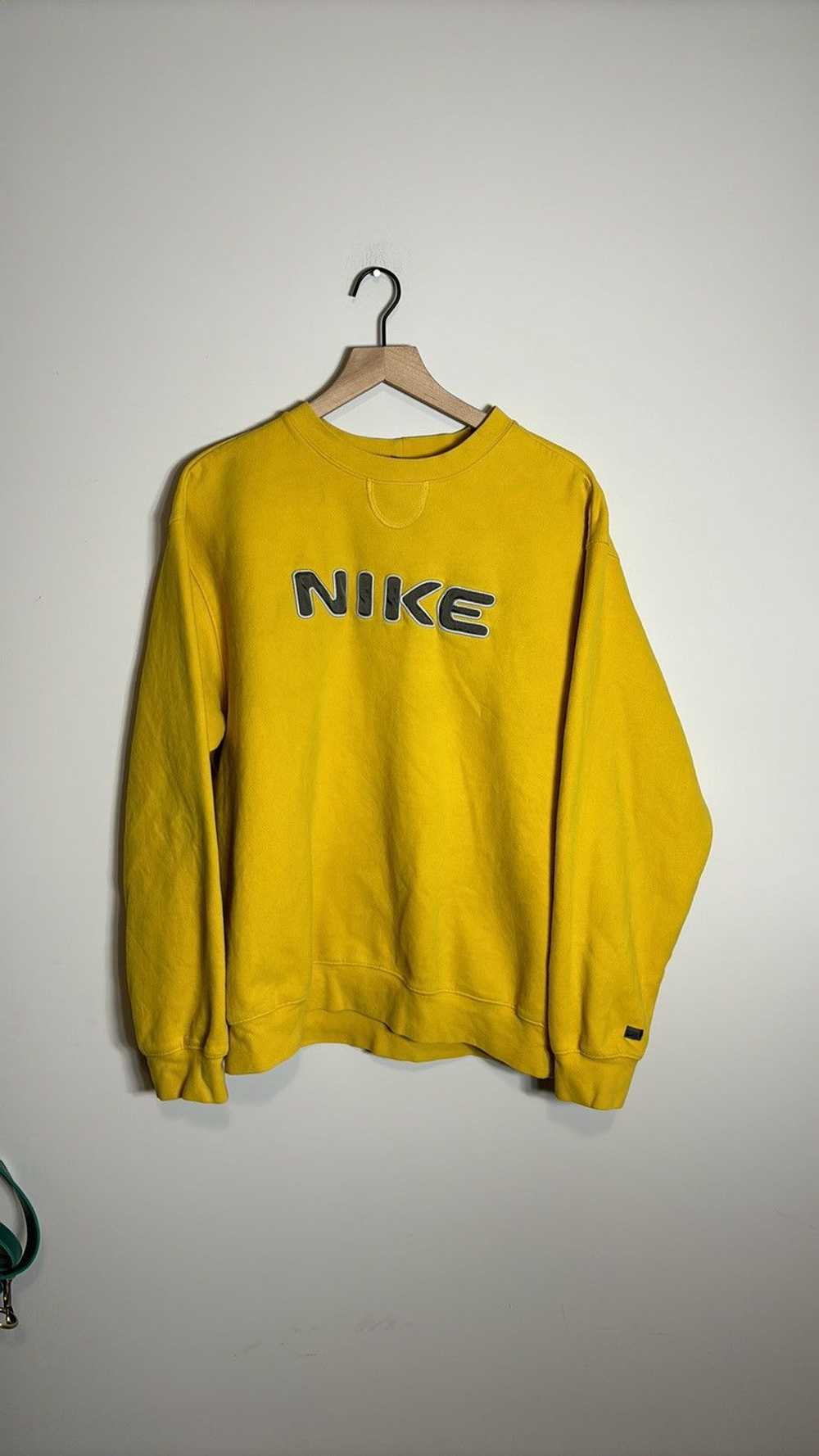 Nike × Streetwear × Vintage Vintage Nike Crewneck - image 1