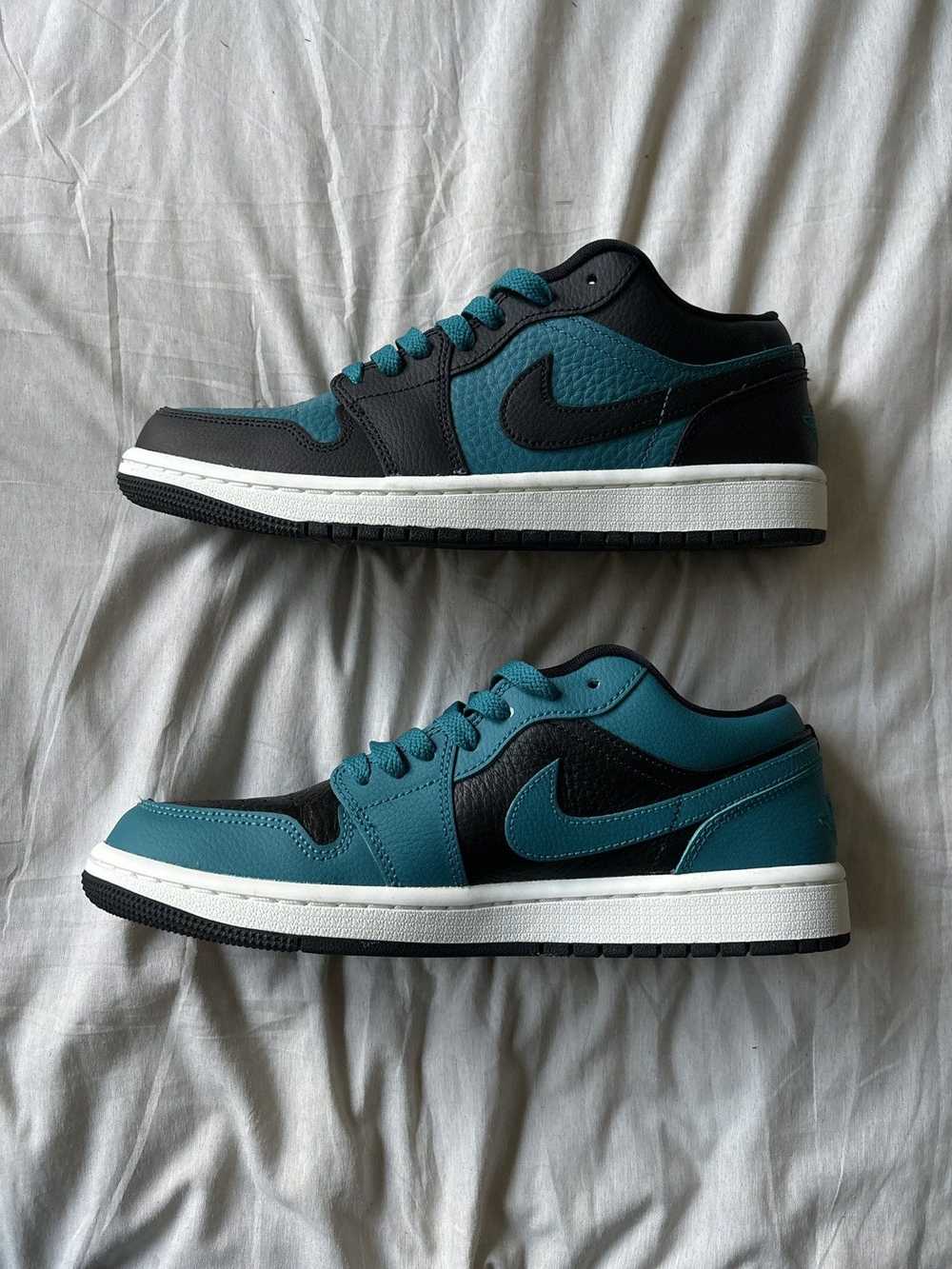 Jordan Brand × Nike Air Jordan 1 Low SE - image 3