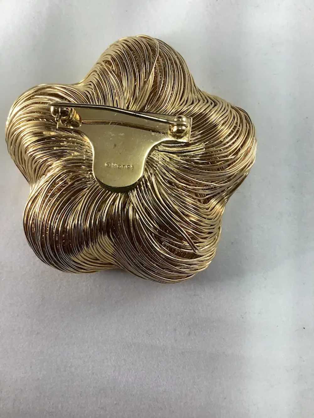 Monet Gold Tone Wire Flower Brooch - image 2