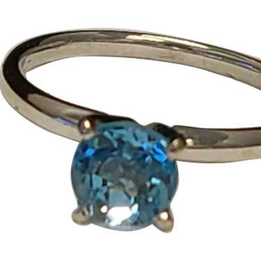14K White Gold Blue Topaz Ring Size 7