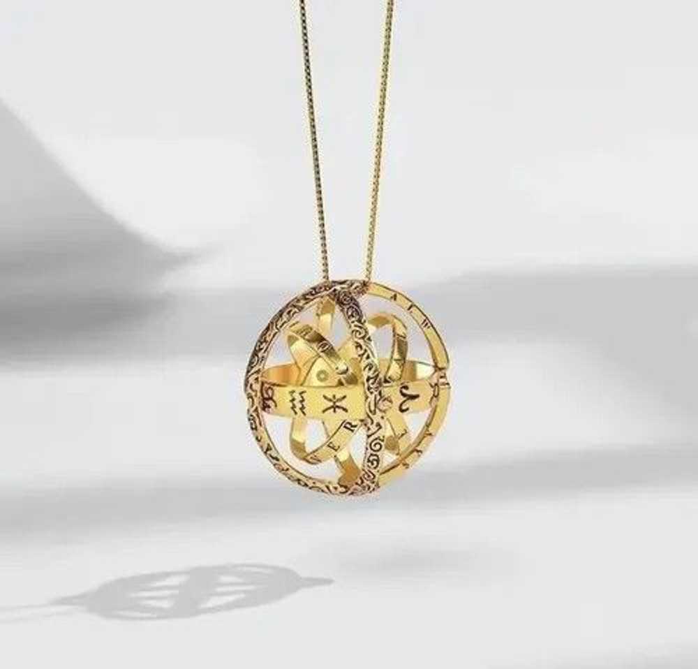 Chain × Diamond Pendant × Jewelry Gold Color Astr… - image 1