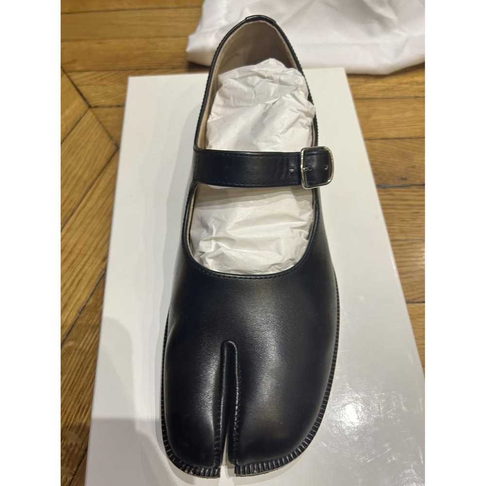 Maison Martin Margiela Tabi leather flats - image 5