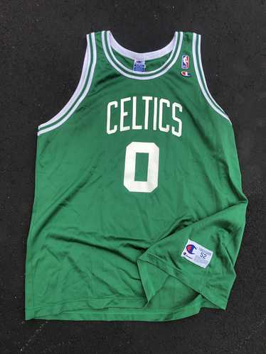 Boston Celtics × Champion × NBA Vintage 90’s Walte