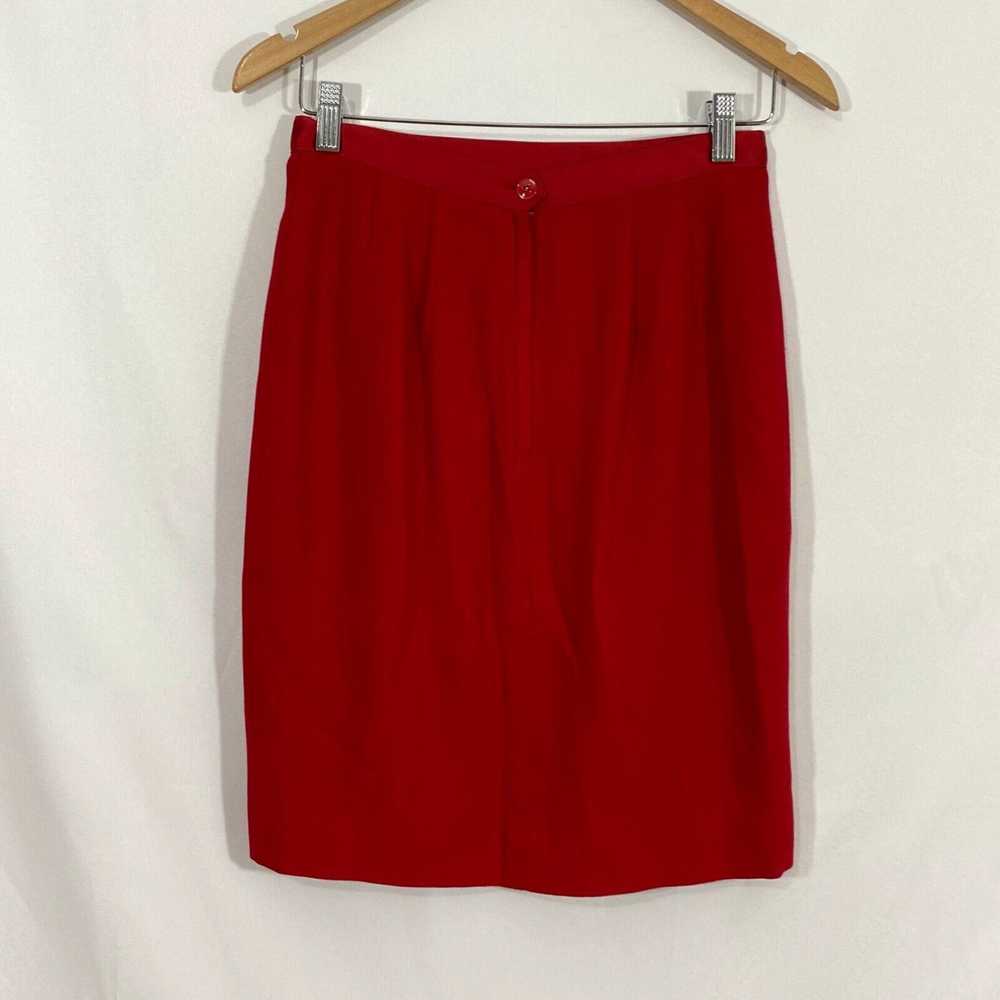 Vintage Womens Red Flat Front Knee Length Casual … - image 2