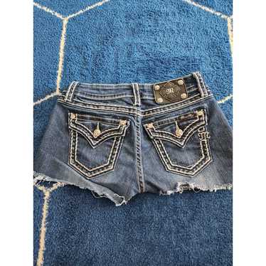 Miss Me Miss Me Signature Distressed Mid-Shorts 27