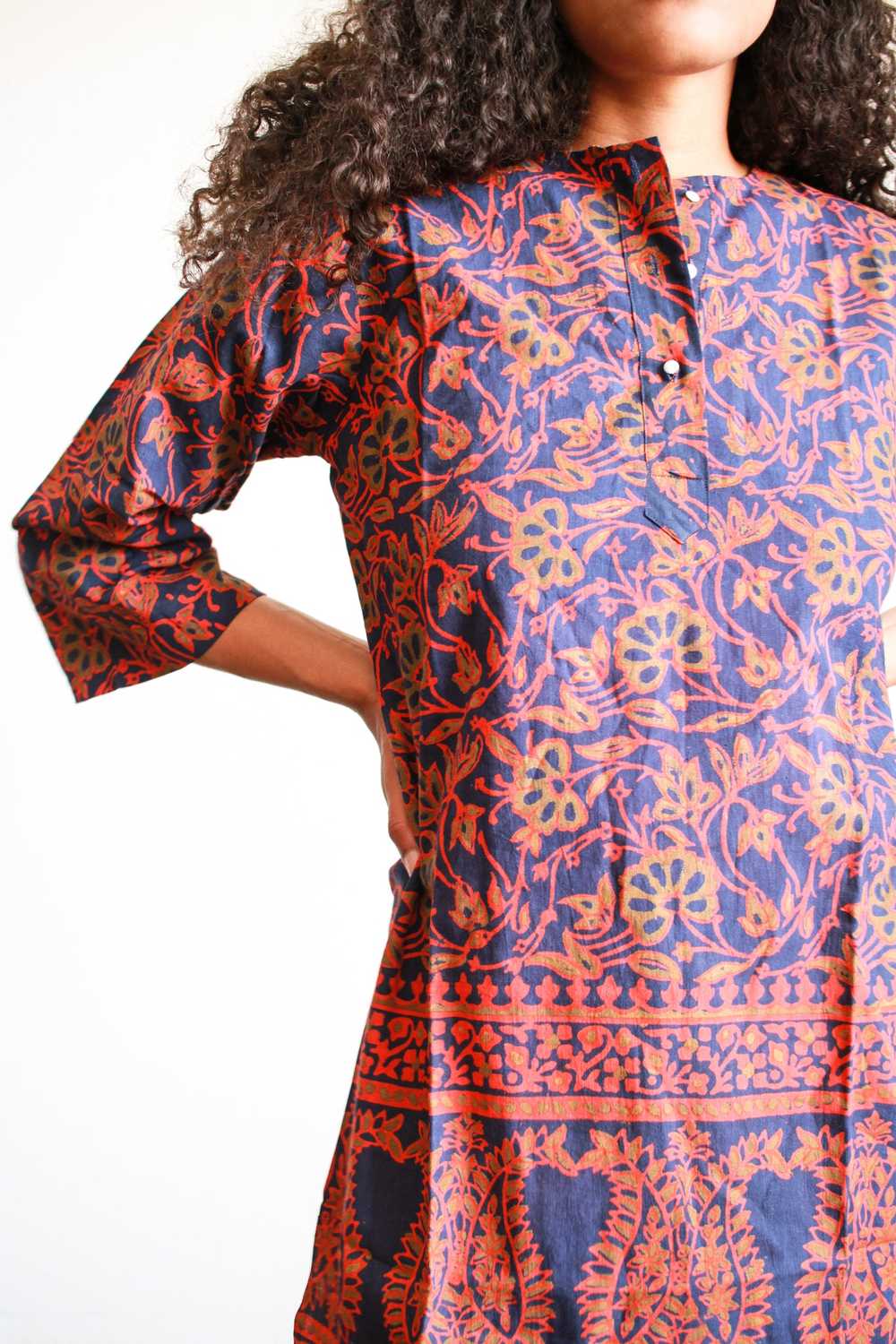 1970s Navy Block Print Cotton Tunic - image 4