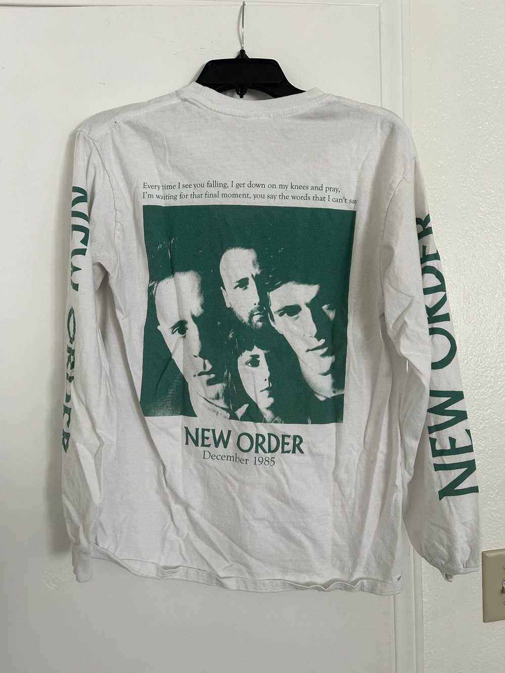 Band Tees × Gildan × Vintage New Order long sleev… - image 2