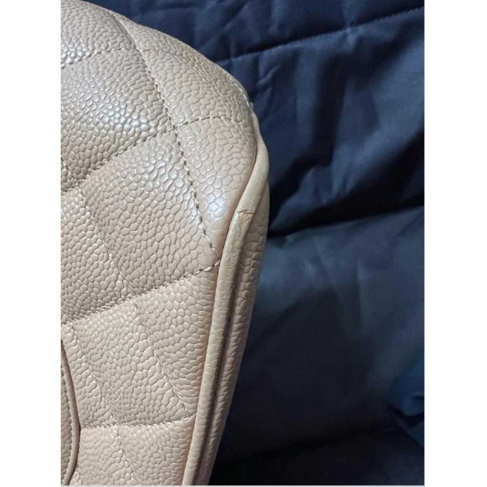 Chanel Médaillon leather handbag - image 9