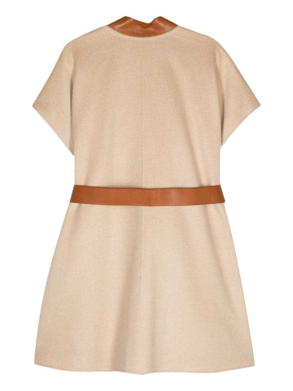 Hermès Pre-Owned 2010s belted coat - Neutrals - image 2