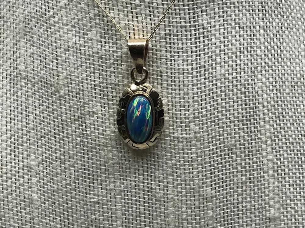 14 K Opal Pendant and 20 inch 14 k delicate gold … - image 9