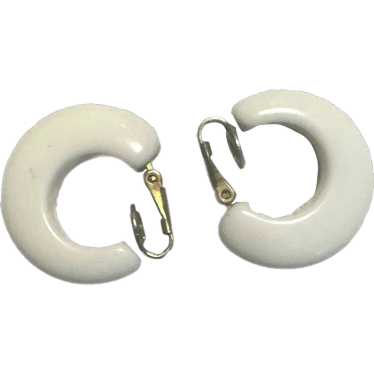 Trifari Signed 1” White Lucite Hoop Clip Earrings - image 1