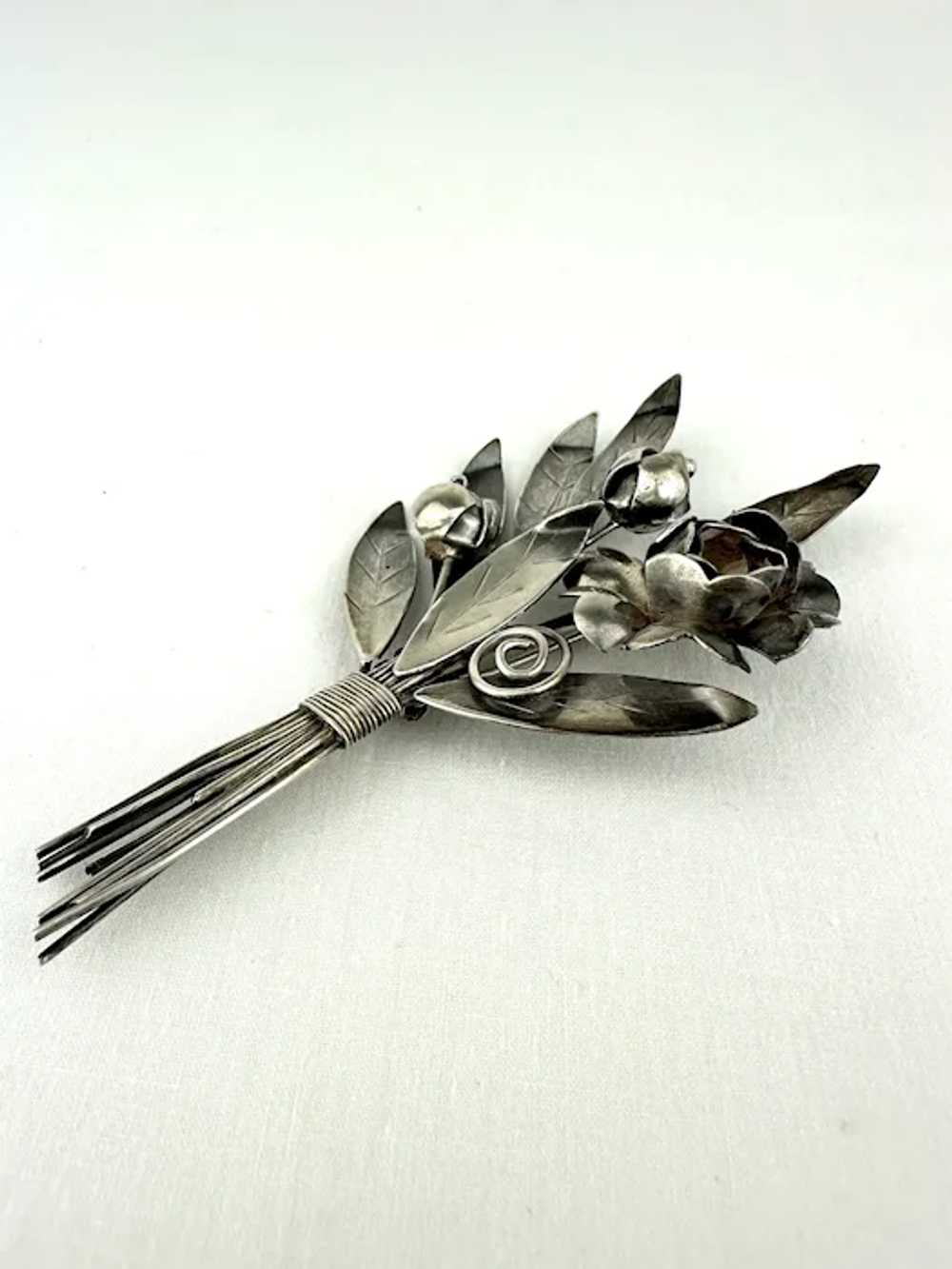 Vintage Sterling Silver Floral Bouquet Brooch - image 5