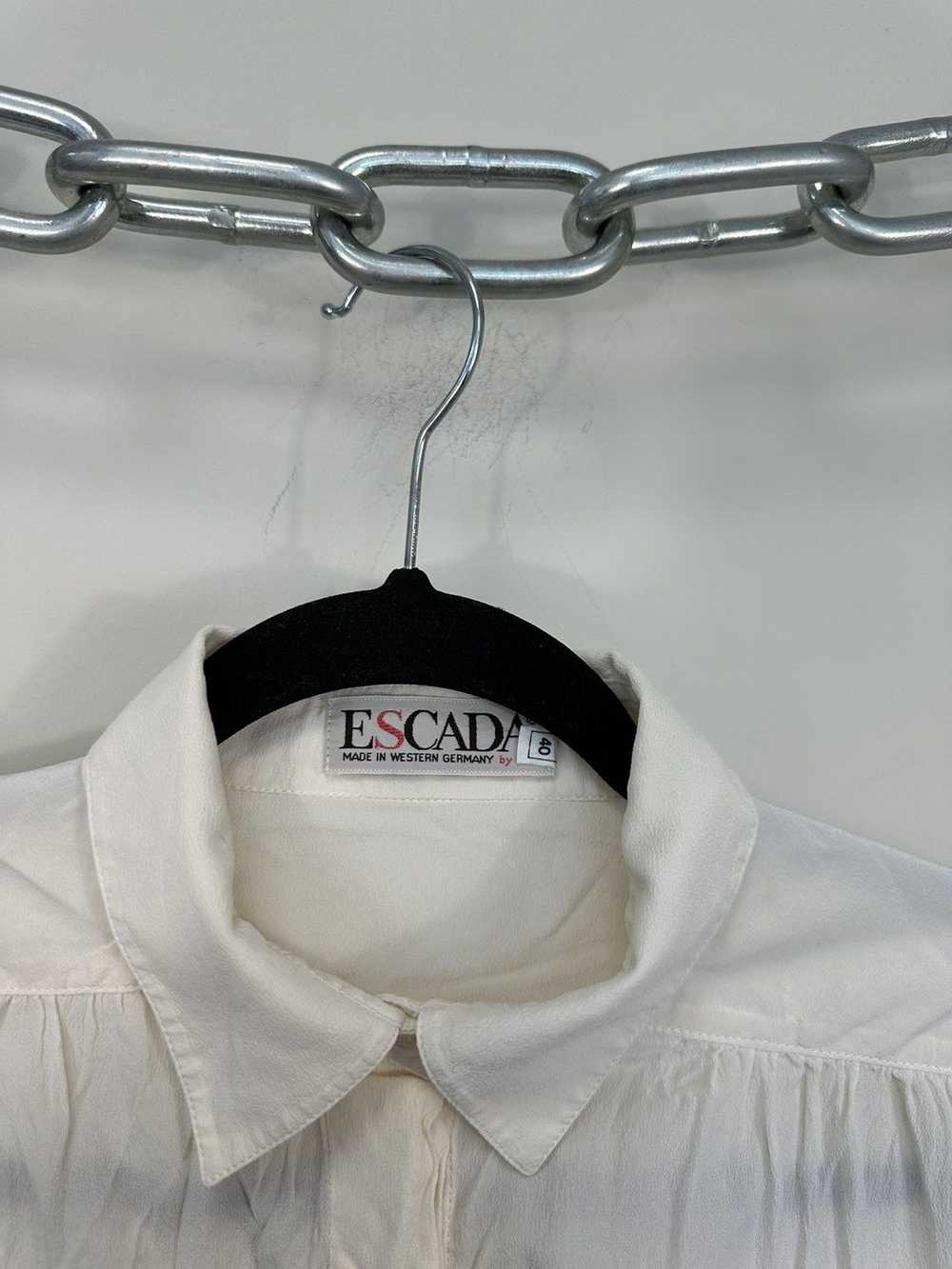 Escada × Luxury × Vintage Vintage Escada Cream Lu… - image 4