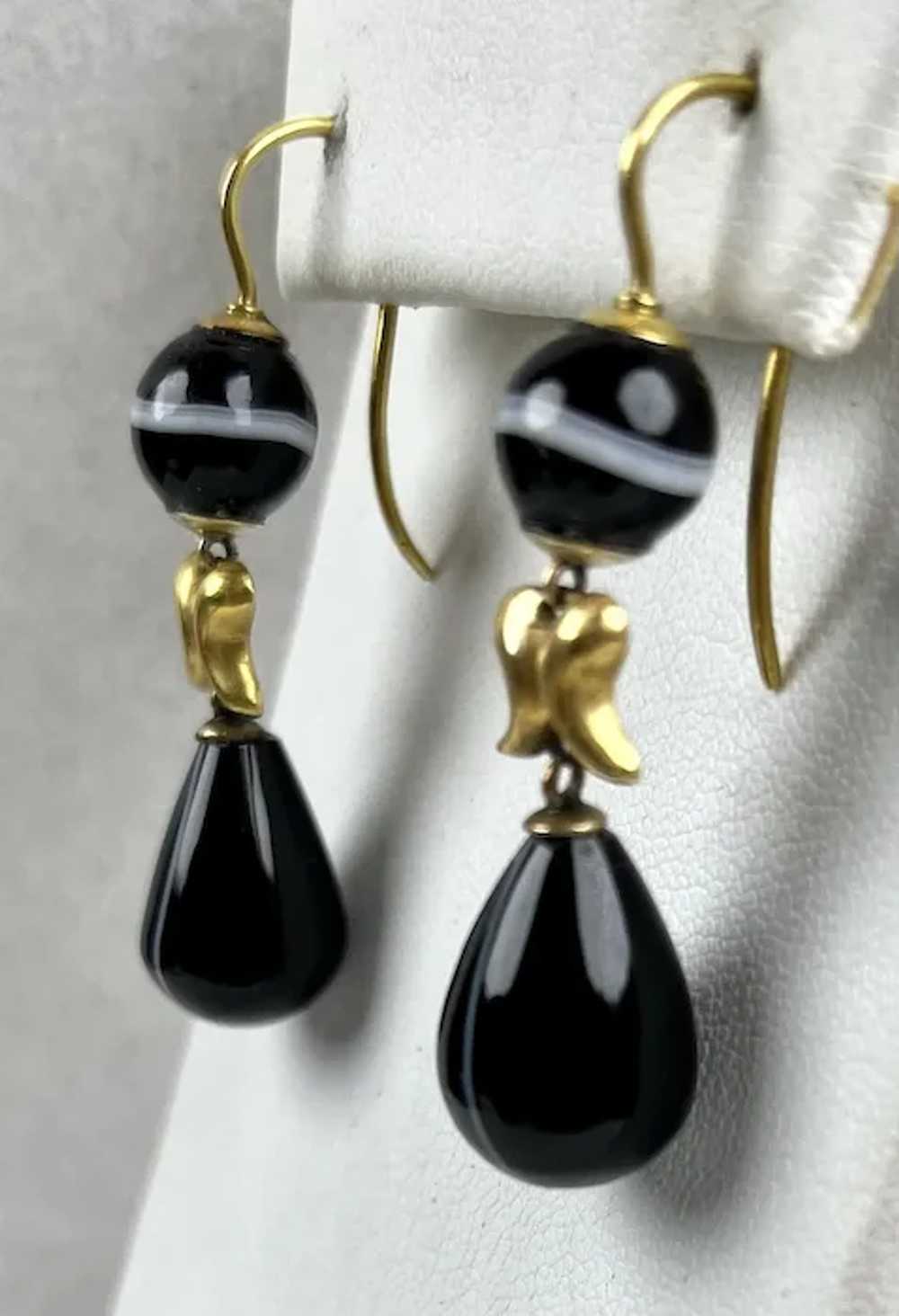 Victorian 15K Black Banded Agate Drop Earrings - image 2