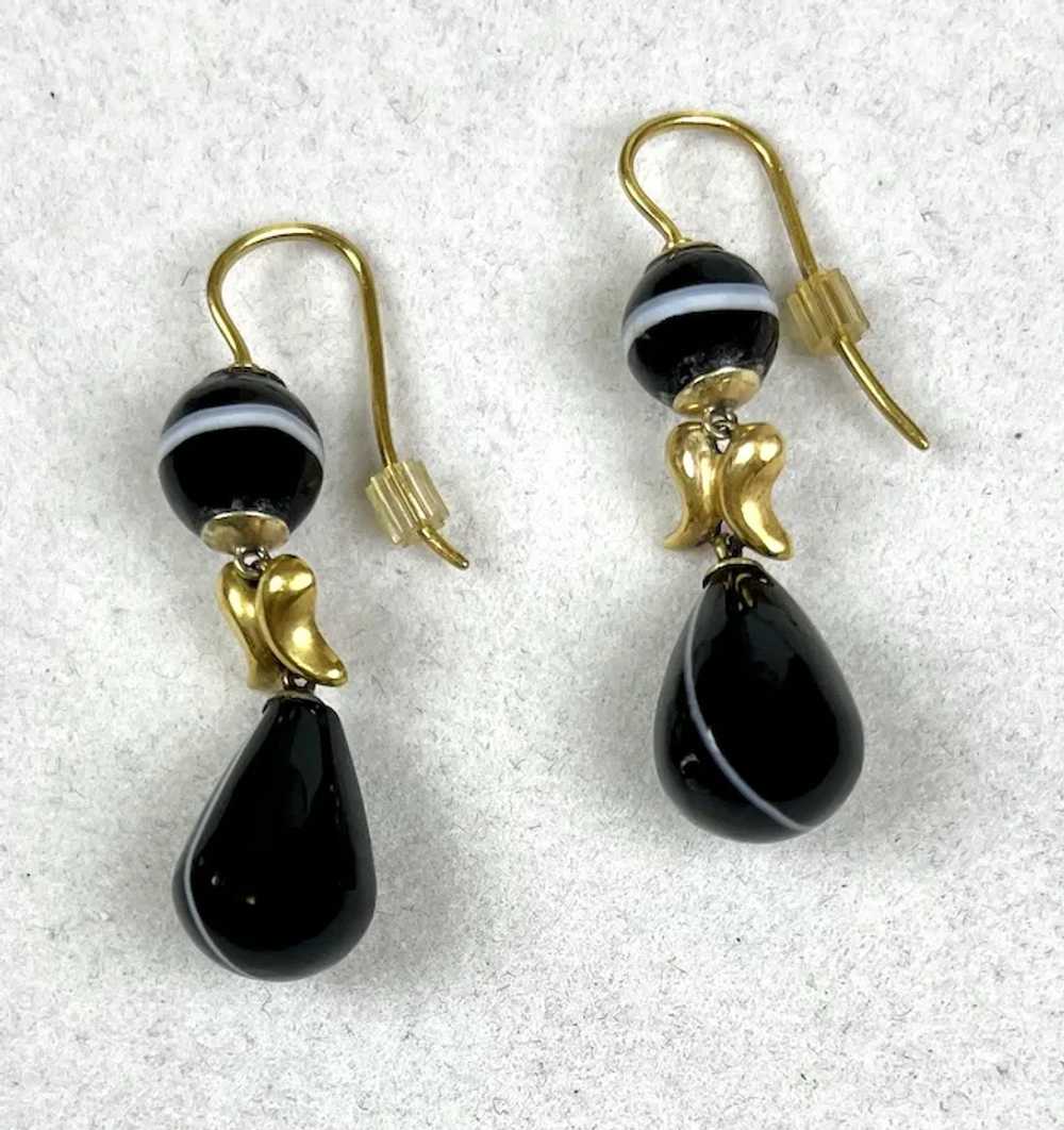 Victorian 15K Black Banded Agate Drop Earrings - image 3