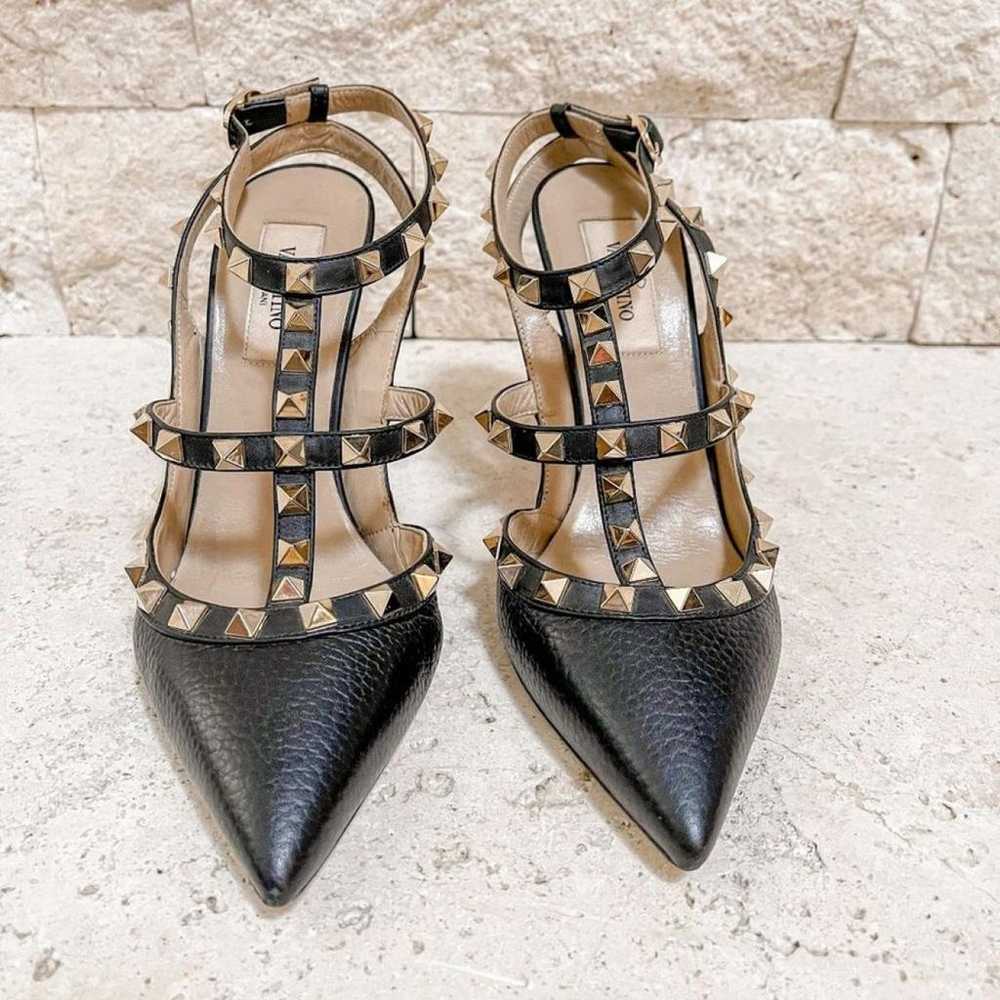 Valentino Garavani Rockstud leather heels - image 3