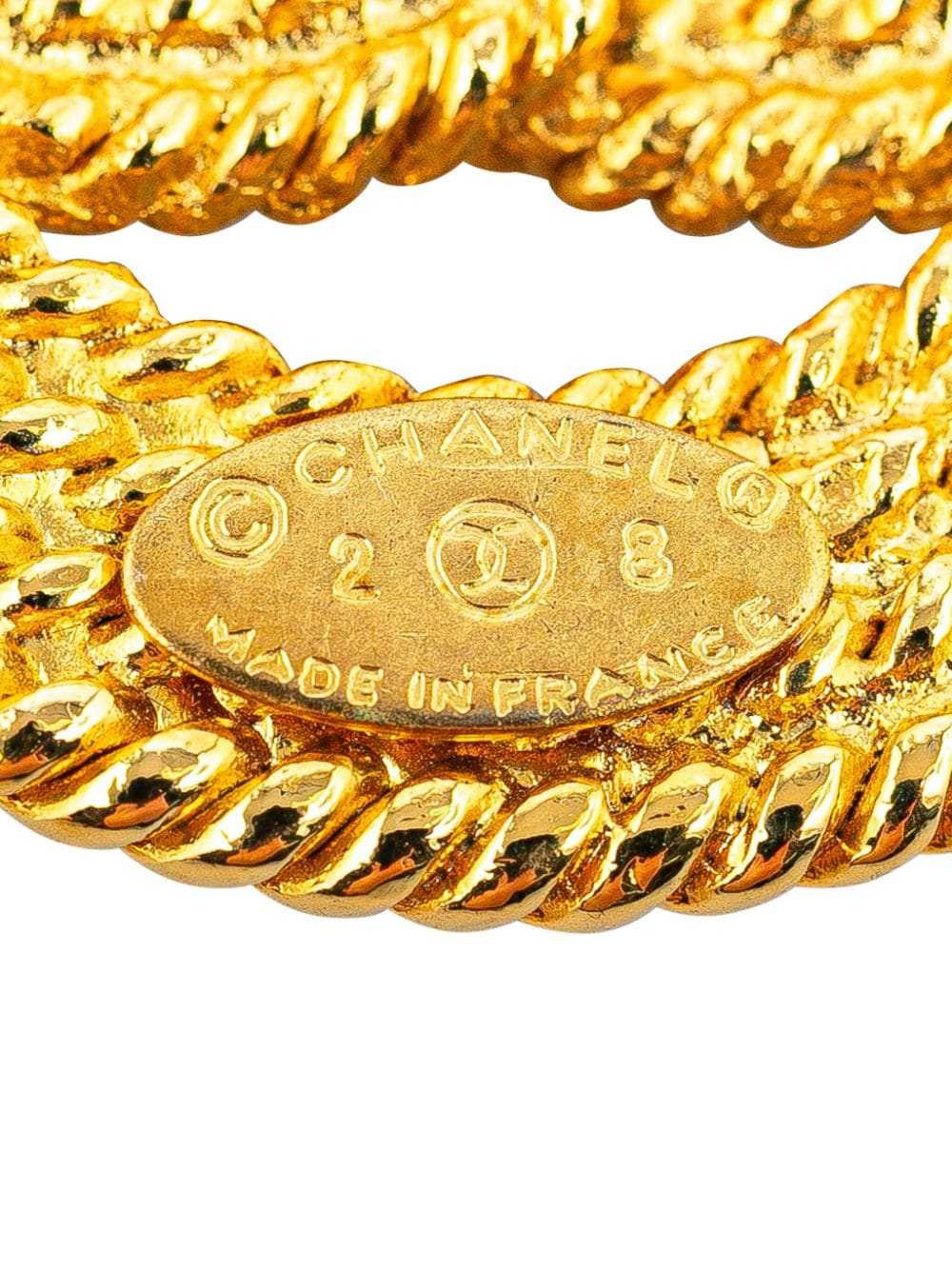 CHANEL Pre-Owned 1980-1990 Gold Plated CC costume… - image 2