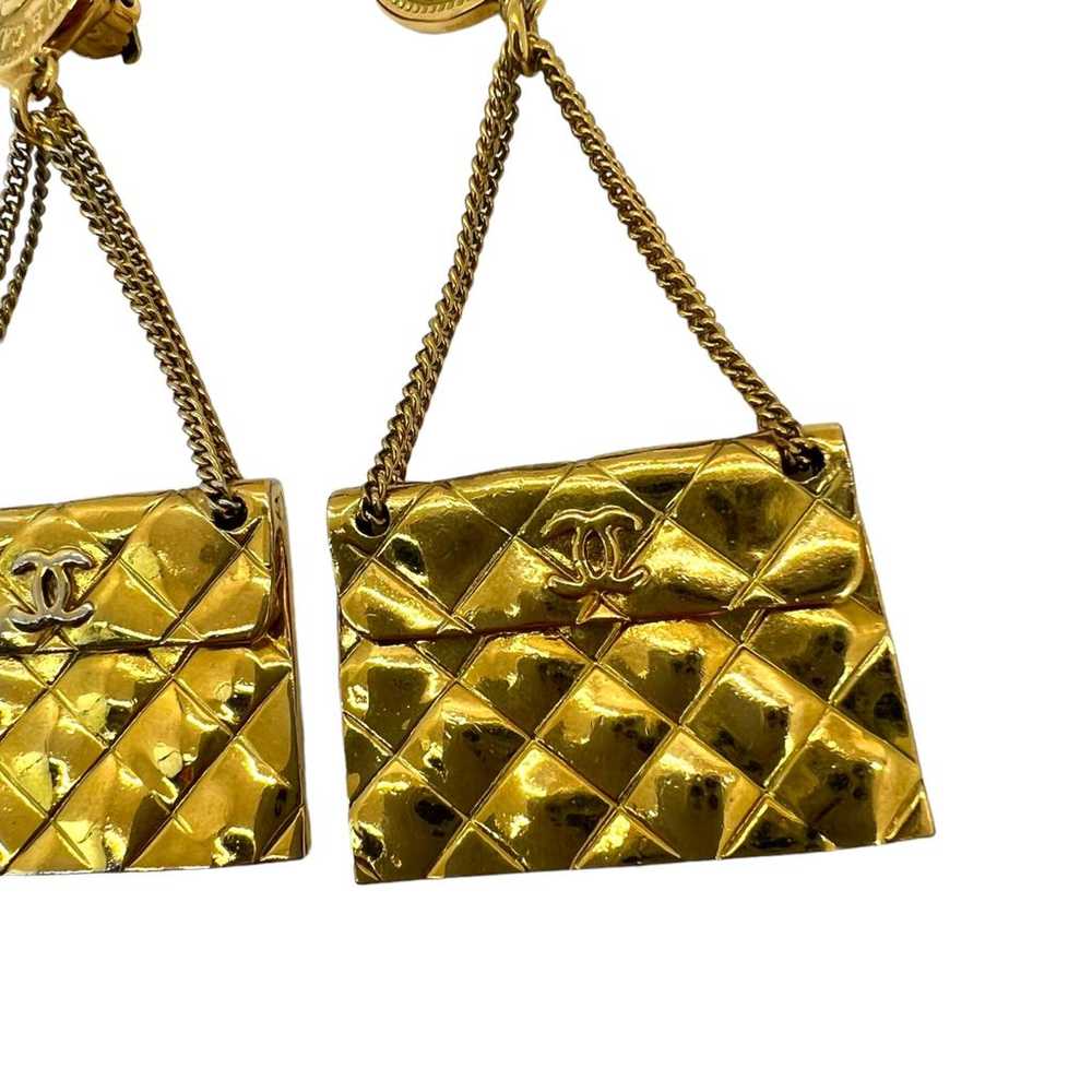 Chanel Matelassé earrings - image 10