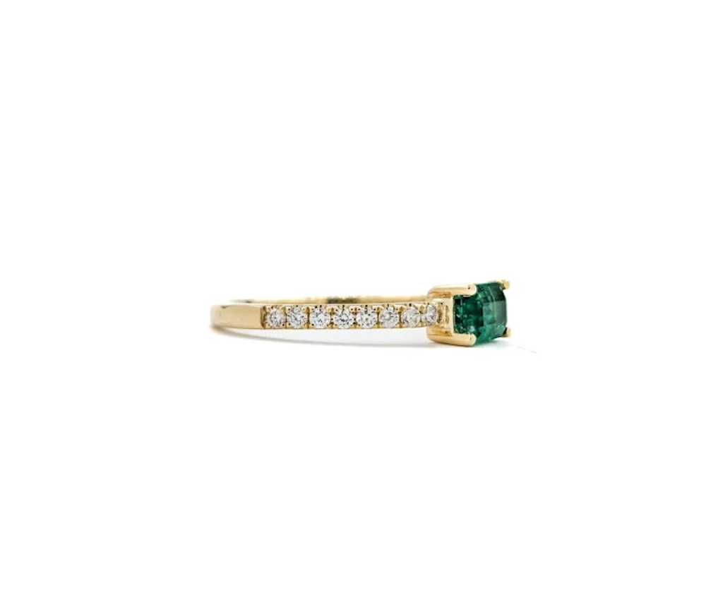 East/West Set Emerald & Diamond Ring in Yellow Go… - image 7
