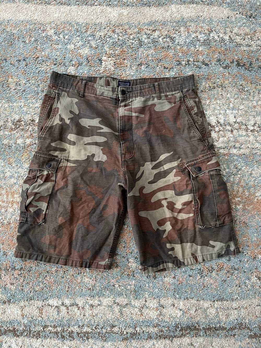 Levi's VTG Levi's Camo Cargo Shorts Size 40 Faded… - image 1