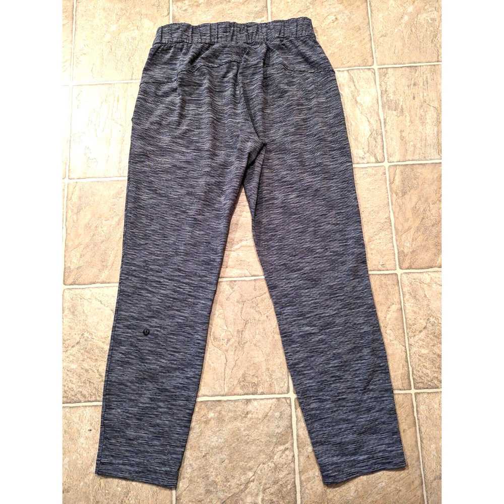 Lululemon Lululemon sz 6 gray n black elastic dra… - image 4