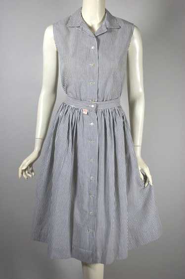 Gray white seersucker cotton 1950s 60s 2-piece dre