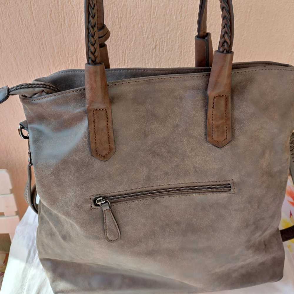 Non Signé / Unsigned Vegan leather tote - image 4
