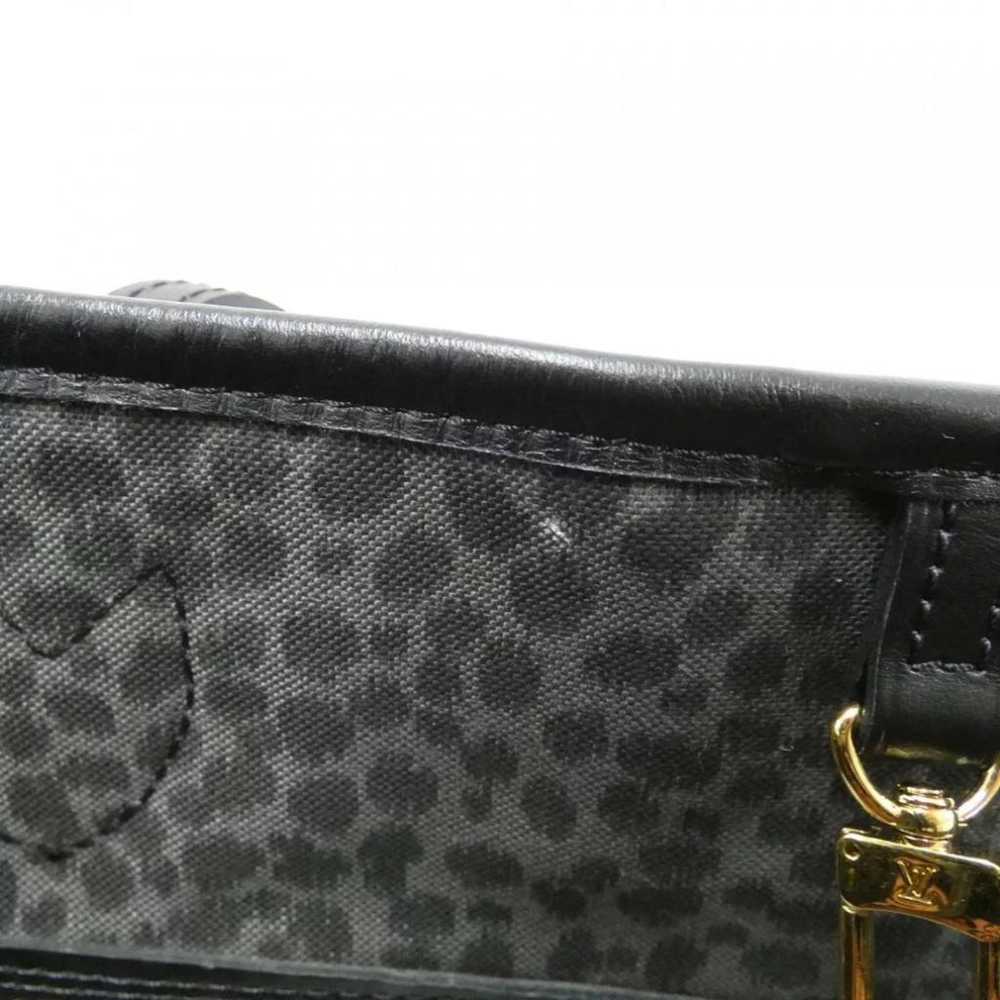 Louis Vuitton Neverfull leather handbag - image 6