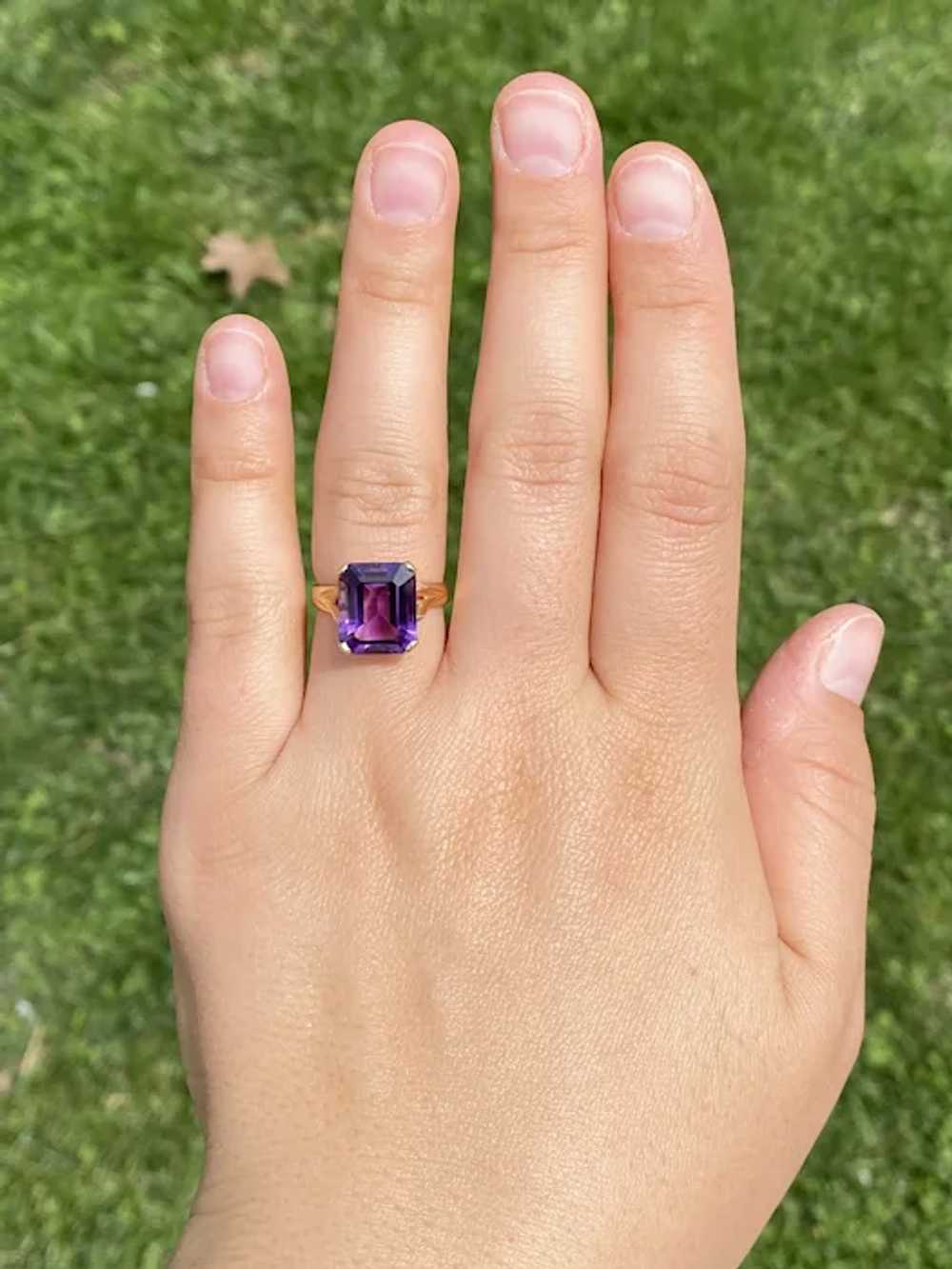 Emerald Cut Natural Amethyst in Yellow Gold - image 7